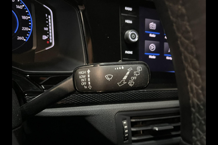Volkswagen Polo 1.0 TSI Life 15"/Virtual cockpit/Stoelverwarming/PDC v+a/Apple Carplay & Android Auto/DAB/LED