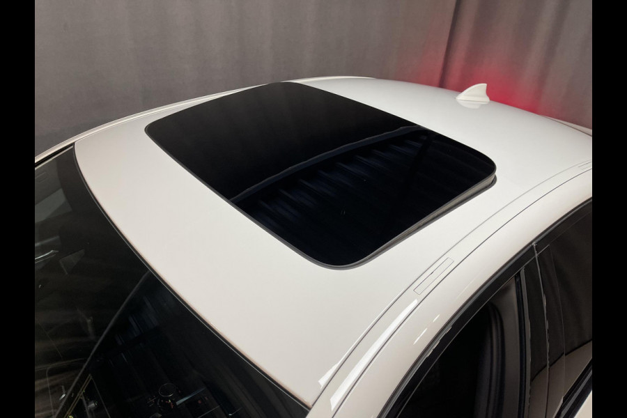 BMW 5 Serie 530e Business Edition Plus M Sport 19"/Schuif-kanteldak/Trekhaak/Camera/Stoelverwarming + memory/PDC v+a/LED