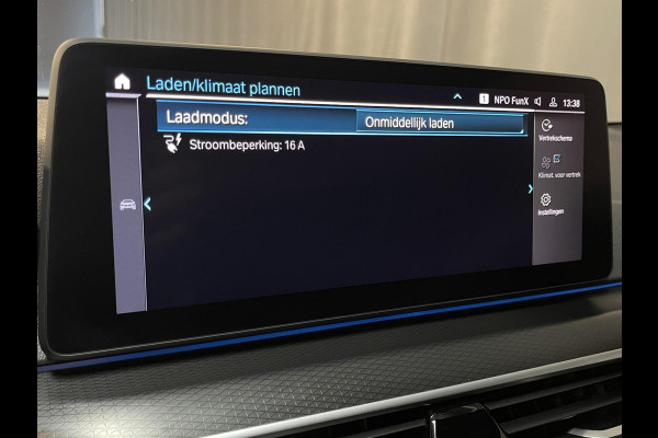 BMW 5 Serie 530e Business Edition Plus M Sport 19"/Schuif-kanteldak/Trekhaak/Camera/Stoelverwarming + memory/PDC v+a/LED
