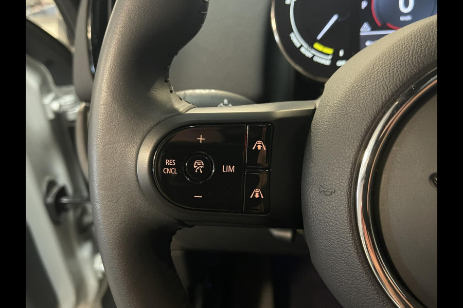 MINI Countryman 1.5 Cooper S E ALL4 18"/Panoramadak/Adaptieve cruise/Leder + memory + stoelverwarming/Harman Kardon/Keyless/Elektrische klep/Head-up/Camera