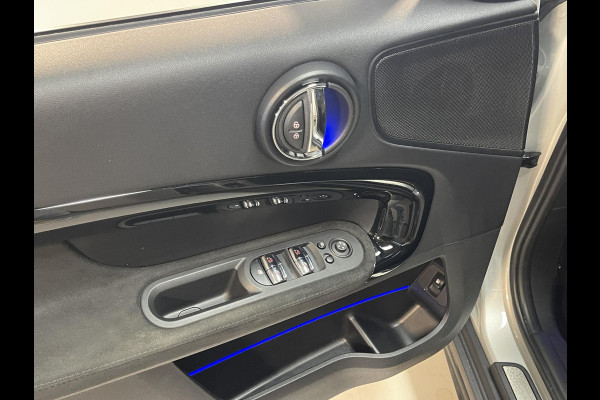 MINI Countryman 1.5 Cooper S E ALL4 18"/Panoramadak/Adaptieve cruise/Leder + memory + stoelverwarming/Harman Kardon/Keyless/Elektrische klep/Head-up/Camera
