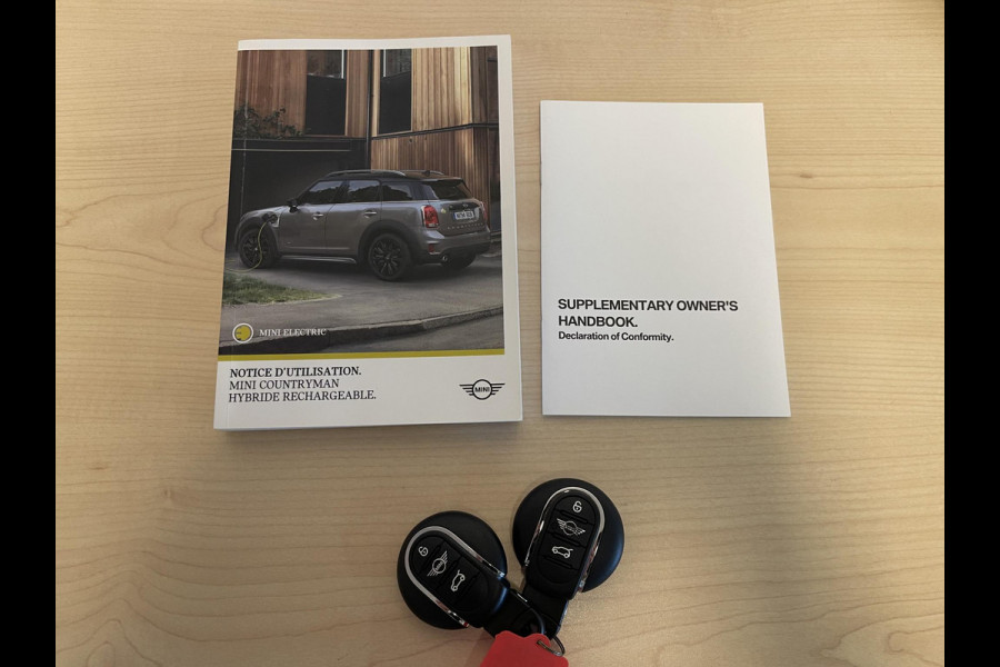 MINI Countryman 1.5 Cooper S E ALL4 18"/Panoramadak/Adaptieve cruise/Leder + memory + stoelverwarming/Harman Kardon/Keyless/Elektrische klep/Head-up/Camera