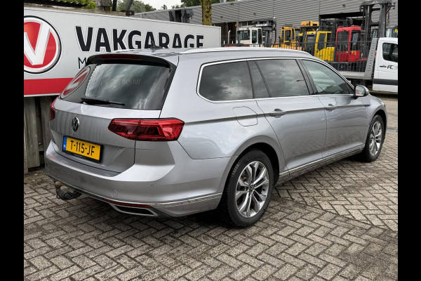 Volkswagen Passat Variant 1.4 TSI PHEV GTE Business 17"/Trekhaak/IQ Lights/Stoelverwarming/Camera/Apple Carplay & Android Auto