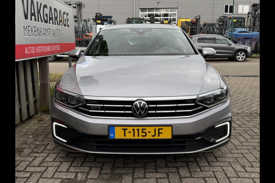 Volkswagen Passat Variant 1.4 TSI PHEV GTE Business 17"/Trekhaak/IQ Lights/Stoelverwarming/Camera/Apple Carplay & Android Auto