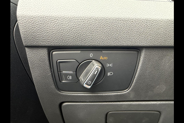 Volkswagen Passat Variant 1.4 TSI PHEV GTE Business 17"/Trekhaak/IQ Lights/Stoelverwarming/Camera/Apple Carplay & Android Auto