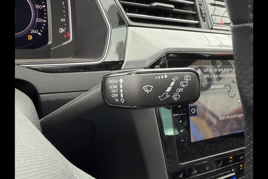 Volkswagen Passat Variant 1.4 TSI PHEV GTE Business 17"/Trekhaak/IQ Lights/Stoelverwarming/Camera/Apple Carplay & Android Auto