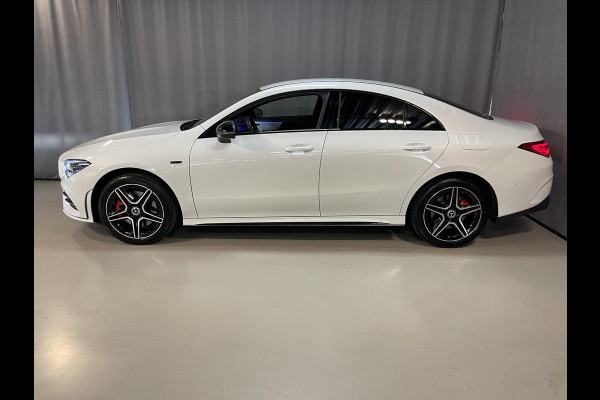 Mercedes-Benz CLA-Klasse 250 e Advantage AMG Line 18"/Dodehoek/Trekhaak/Camera/Sfeerverlichting/Stoelverwarming