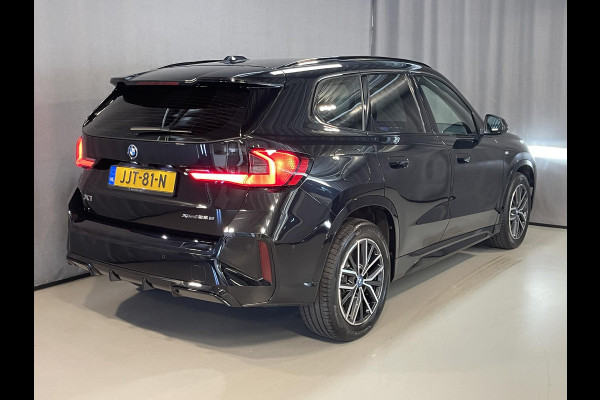 BMW X1 xDrive 25e M-Sport Shadow Line 18''/Sportstoelen/Keyless/Stoelverwarming/Camera/Elektrisch klep
