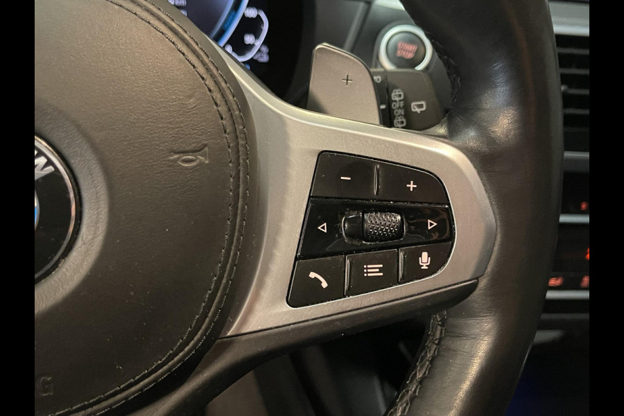 BMW X3 xDrive30e High Executive M Sport 19"/Leder/Panoramadak/Trekhaak/Keyless/Head-up/Stoelverwarming/Sfeerverlichting/Camera/Apple Carplay & Android Auto