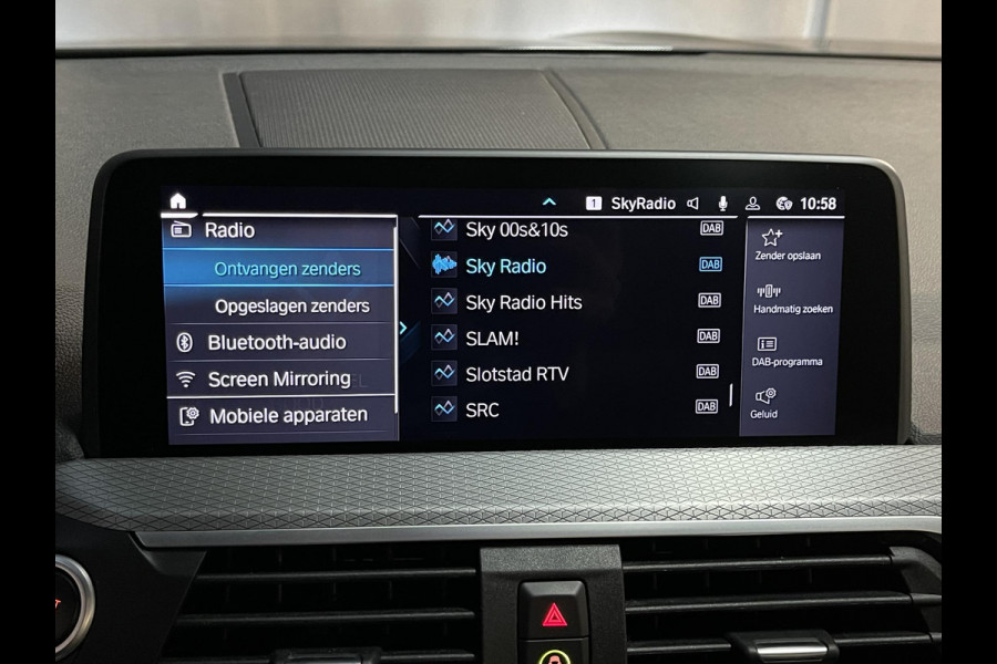 BMW X3 xDrive30e High Executive M Sport 19"/Leder/Panoramadak/Trekhaak/Keyless/Head-up/Stoelverwarming/Sfeerverlichting/Camera/Apple Carplay & Android Auto