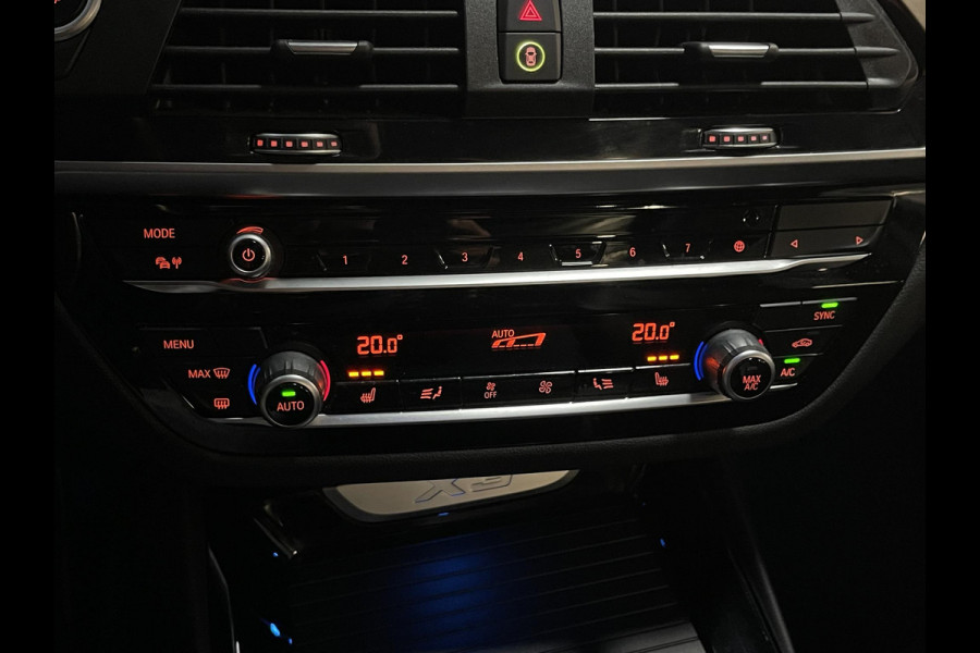 BMW X3 xDrive30e High Executive M Sport 19"/Leder/Panoramadak/Trekhaak/Keyless/Head-up/Stoelverwarming/Sfeerverlichting/Camera/Apple Carplay & Android Auto