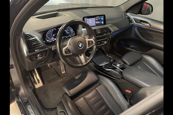 BMW X3 xDrive30e High Executive M Sport 19"/Leder/Panoramadak/Trekhaak/Keyless/Head-up/Stoelverwarming/Sfeerverlichting/Camera/Apple Carplay & Android Auto