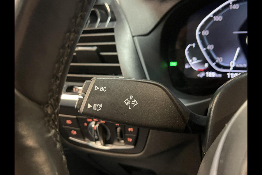 BMW X3 xDrive30e High Executive M Sport 19"/Leder/Panoramadak/Trekhaak/Keyless/Head-up/Stoelverwarming/Sfeerverlichting/Camera/Apple Carplay & Android Auto