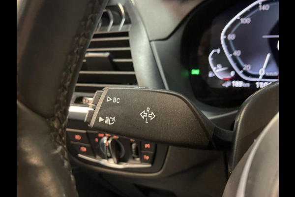 BMW X3 xDrive30e High Executive M Sport 19"/Leder/Panoramadak/Trekhaak/Keyless/Head-up/Stoelverwarming/Sfeerverlichting/Camera/Apple Carplay & Android Auto