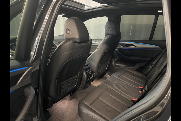 BMW X3 xDrive30e High Executive M Sport 19"/Leder/Panoramadak/Trekhaak/Keyless/Head-up/Stoelverwarming/Sfeerverlichting/Camera/Apple Carplay & Android Auto