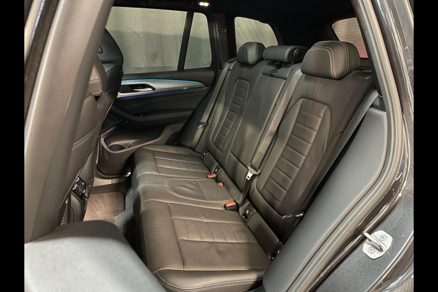 BMW X3 xDrive30e High Executive M Sport 19"/Leder/Panoramadak/Trekhaak/Keyless/Head-up/Stoelverwarming/Sfeerverlichting/Camera/Apple Carplay & Android Auto