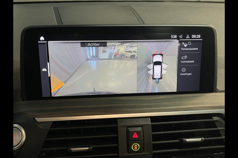 BMW X3 xDrive30e High Executive X Line 19"/Panoramadak/Trekhaak/360 camera/Adaptieve cruise/Dodehoek/Stoel + stuurverwarming/Head-up