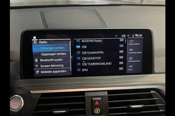 BMW X3 xDrive30e High Executive X Line 19"/Panoramadak/Trekhaak/360 camera/Adaptieve cruise/Dodehoek/Stoel + stuurverwarming/Head-up