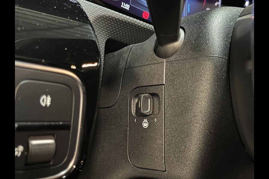 Mercedes-Benz A-Klasse 250 e AMG Line 18"/Panoramadak/Head-up/Memory l+r/Stoel + stuurverwarming/Matrix LED/360 camera/Keyless/Dodehoek/Apple Carplay & Android Auto