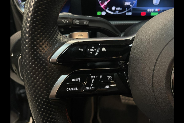 Mercedes-Benz A-Klasse 250 e AMG Line 18"/Panoramadak/Head-up/Memory l+r/Stoel + stuurverwarming/Matrix LED/360 camera/Keyless/Dodehoek/Apple Carplay & Android Auto