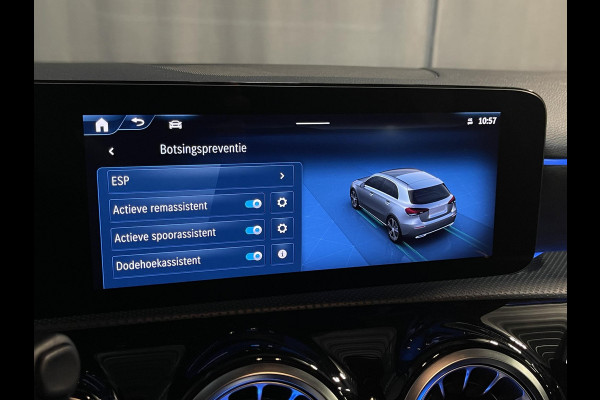 Mercedes-Benz A-Klasse 250 e AMG Line 18"/Panoramadak/Head-up/Memory l+r/Stoel + stuurverwarming/Matrix LED/360 camera/Keyless/Dodehoek/Apple Carplay & Android Auto