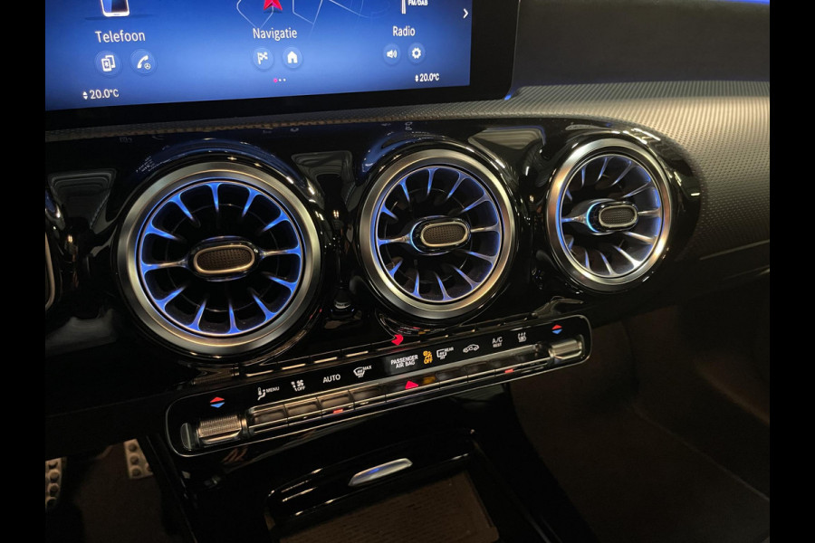 Mercedes-Benz A-Klasse 250 e AMG Line 18"/Panoramadak/Head-up/Memory l+r/Stoel + stuurverwarming/Matrix LED/360 camera/Keyless/Dodehoek/Apple Carplay & Android Auto