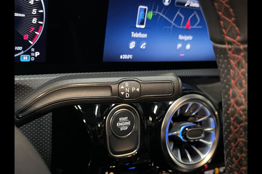 Mercedes-Benz A-Klasse 250 e AMG Line 18"/Panoramadak/Head-up/Memory l+r/Stoel + stuurverwarming/Matrix LED/360 camera/Keyless/Dodehoek/Apple Carplay & Android Auto