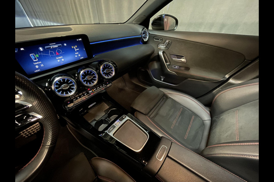 Mercedes-Benz A-Klasse 250 e AMG Line 18"/Panoramadak/Head-up/Memory l+r/Stoel + stuurverwarming/Matrix LED/360 camera/Keyless/Dodehoek/Apple Carplay & Android Auto