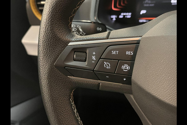 Seat Arona 1.0 TSI Style 16"/Apple Carplay & Android Auto/PDC/LED