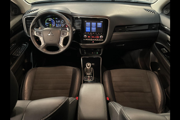 Mitsubishi Outlander 2.4 PHEV Intense 18"/Adaptieve cruise/Dodehoek/LED/Stoelverwarming/PDC v+a/Camera/Apple Carplay & Android Auto