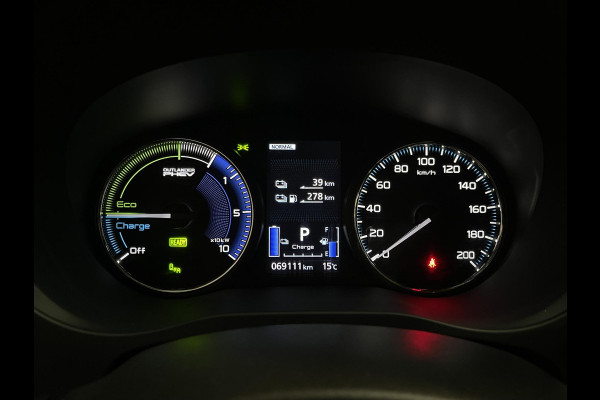 Mitsubishi Outlander 2.4 PHEV Intense 18"/Adaptieve cruise/Dodehoek/LED/Stoelverwarming/PDC v+a/Camera/Apple Carplay & Android Auto