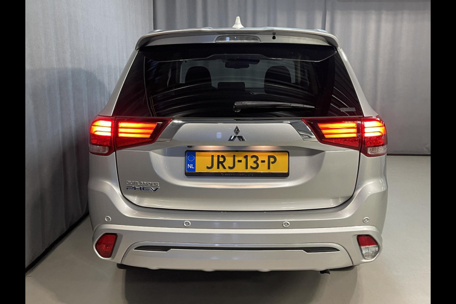 Mitsubishi Outlander 2.4 PHEV Intense 18"/Adaptieve cruise/Dodehoek/LED/Stoelverwarming/PDC v+a/Camera/Apple Carplay & Android Auto