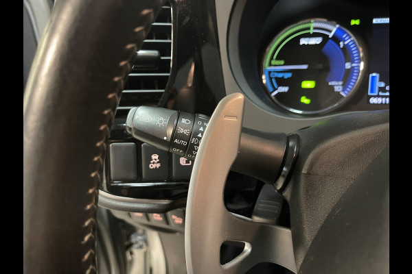 Mitsubishi Outlander 2.4 PHEV Intense 18"/Adaptieve cruise/Dodehoek/LED/Stoelverwarming/PDC v+a/Camera/Apple Carplay & Android Auto