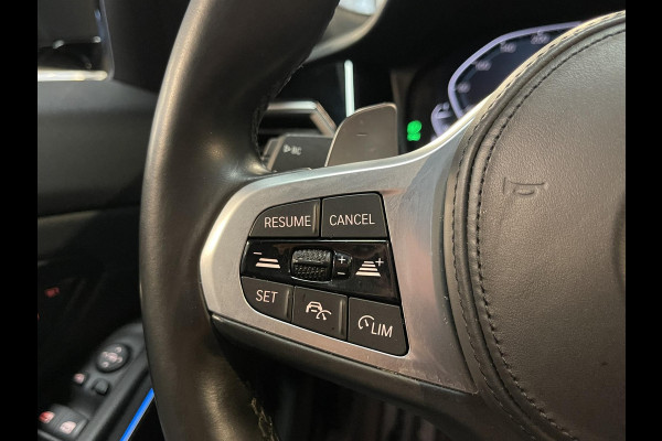 BMW 3 Serie Touring 330e xDrive High Executive 19"/Panoramadak/Adaptieve cruise/Stoelverwarming + memory/Laser LED/360 camera/Head-up/Keyless
