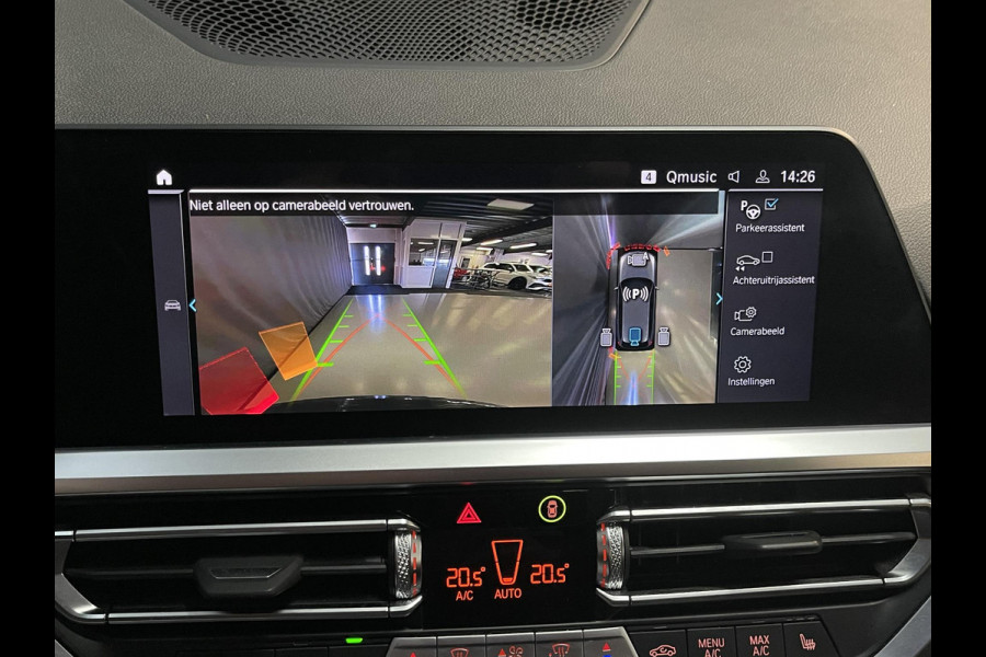 BMW 3 Serie Touring 330e xDrive High Executive 19"/Panoramadak/Adaptieve cruise/Stoelverwarming + memory/Laser LED/360 camera/Head-up/Keyless