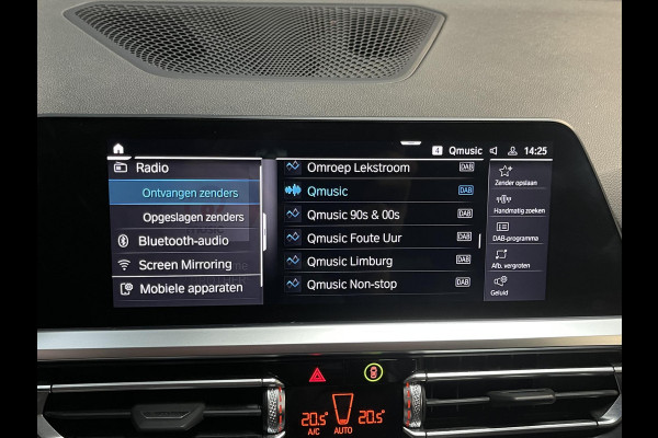 BMW 3 Serie Touring 330e xDrive High Executive 19"/Panoramadak/Adaptieve cruise/Stoelverwarming + memory/Laser LED/360 camera/Head-up/Keyless