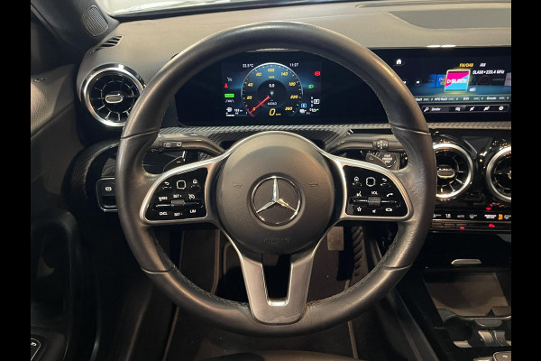 Mercedes-Benz A-Klasse 250 e 17"/Dodehoek/Camera/PDC v+a/Apple Carplay & Android Auto/DAB/Navigatie/Climate