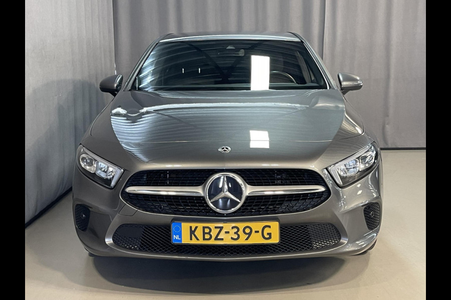 Mercedes-Benz A-Klasse 250 e 17"/Dodehoek/Camera/PDC v+a/Apple Carplay & Android Auto/DAB/Navigatie/Climate