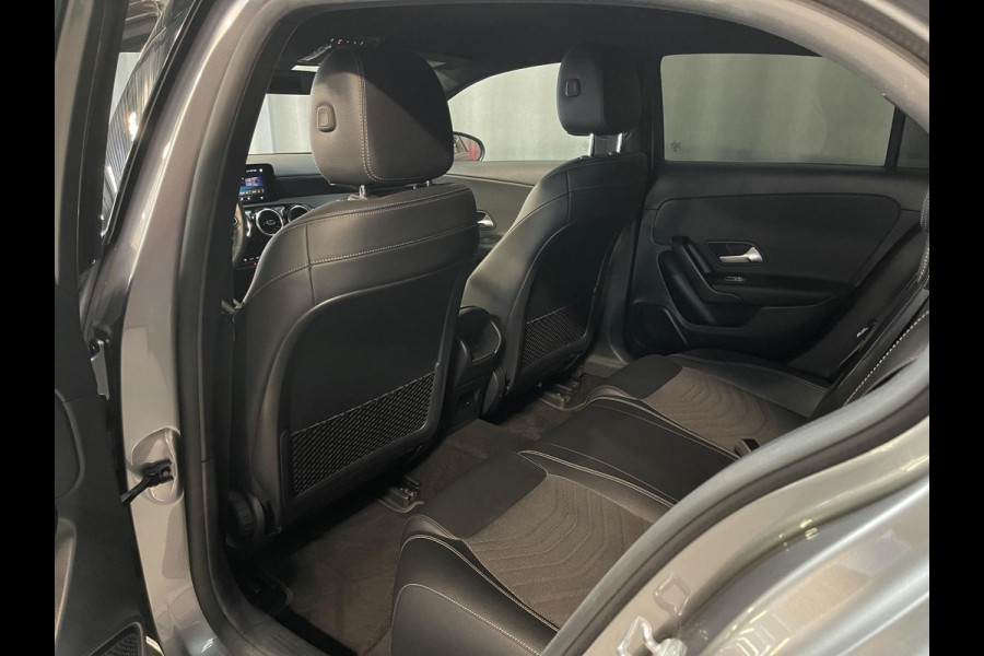 Mercedes-Benz A-Klasse 250 e 17"/Dodehoek/Camera/PDC v+a/Apple Carplay & Android Auto/DAB/Navigatie/Climate