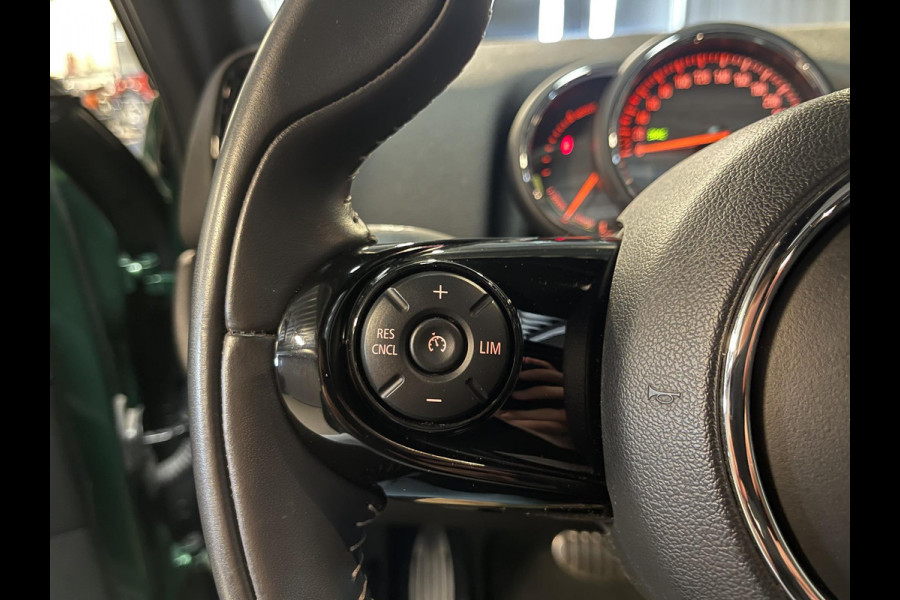 MINI Countryman 1.5 Cooper S E ALL4 Salt John Cooper Works 19"/Panoramadak/JCW sportstoelen + stoelverwarming/Harman Kardon/Keyless/Apple Carplay & Android Auto/Camera