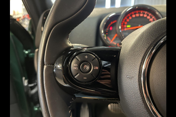 MINI Countryman 1.5 Cooper S E ALL4 Salt John Cooper Works 19"/Panoramadak/JCW sportstoelen + stoelverwarming/Harman Kardon/Keyless/Apple Carplay & Android Auto/Camera