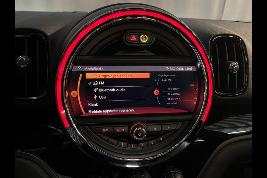 MINI Countryman 1.5 Cooper S E ALL4 Salt John Cooper Works 19"/Panoramadak/JCW sportstoelen + stoelverwarming/Harman Kardon/Keyless/Apple Carplay & Android Auto/Camera