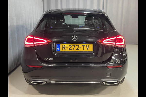 Mercedes-Benz A-Klasse 180 Advantage 17"/Sfeerverlichting/LED/Climate/Stoelverwarming/Apple Carplay & Android Auto