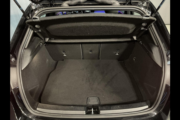 Mercedes-Benz A-Klasse 180 Advantage 17"/Sfeerverlichting/LED/Climate/Stoelverwarming/Apple Carplay & Android Auto