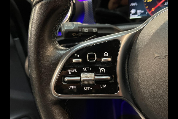 Mercedes-Benz A-Klasse 180 Advantage 17"/Sfeerverlichting/LED/Climate/Stoelverwarming/Apple Carplay & Android Auto