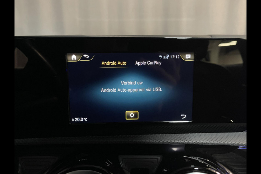 Mercedes-Benz A-Klasse 180 Advantage 17"/Sfeerverlichting/LED/Climate/Stoelverwarming/Apple Carplay & Android Auto