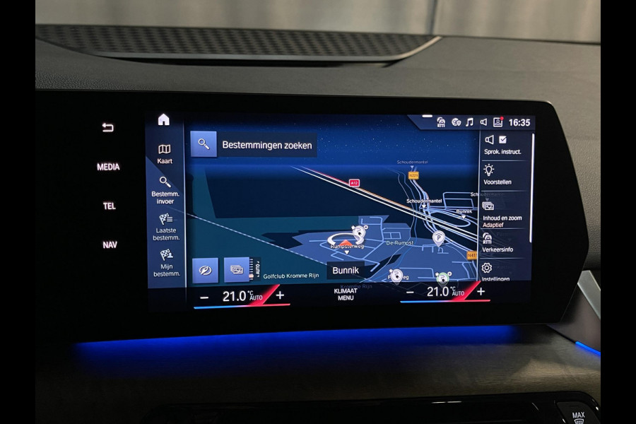 BMW 2 Serie Active Tourer 225e xDrive Luxury Line 17"/Leder + memory/Panoramadak/Stoelmassage/Harman Kardon/Camera/Head-up/Dodehoek/Apple Carplay & Android Auto