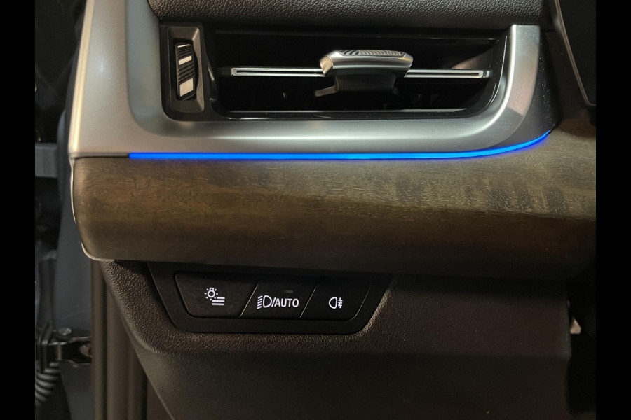 BMW 2 Serie Active Tourer 225e xDrive Luxury Line 17"/Leder + memory/Panoramadak/Stoelmassage/Harman Kardon/Camera/Head-up/Dodehoek/Apple Carplay & Android Auto