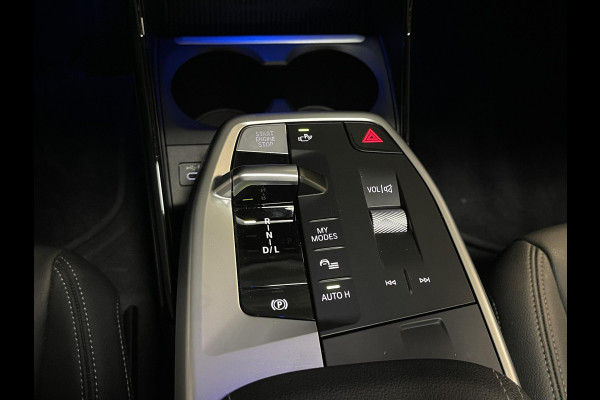 BMW 2 Serie Active Tourer 225e xDrive Luxury Line 17"/Leder + memory/Panoramadak/Stoelmassage/Harman Kardon/Camera/Head-up/Dodehoek/Apple Carplay & Android Auto