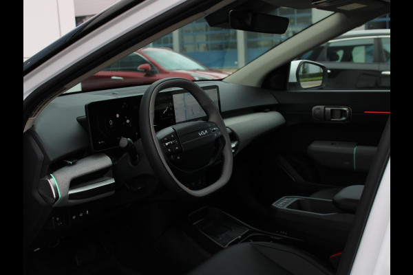 Kia EV4 Plus Advanced 58.3 kWh | DIRECT LEVERBAAR | Schuifkanteldak | Navigatie | Stoel en stuurverwarming | H&K | Elektrische achterklep